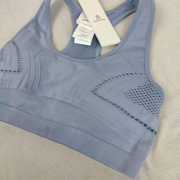 Magnlens Seamless Sports Bra Womens XS Sea Ice Light Blue Eyelet Racerback NWT - Picture 2 of 7